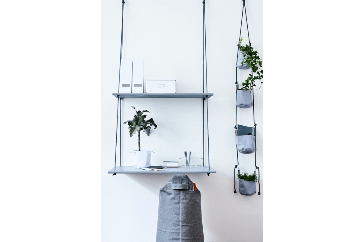 Vertikal hängende Blumentopfe für Wand und Decke